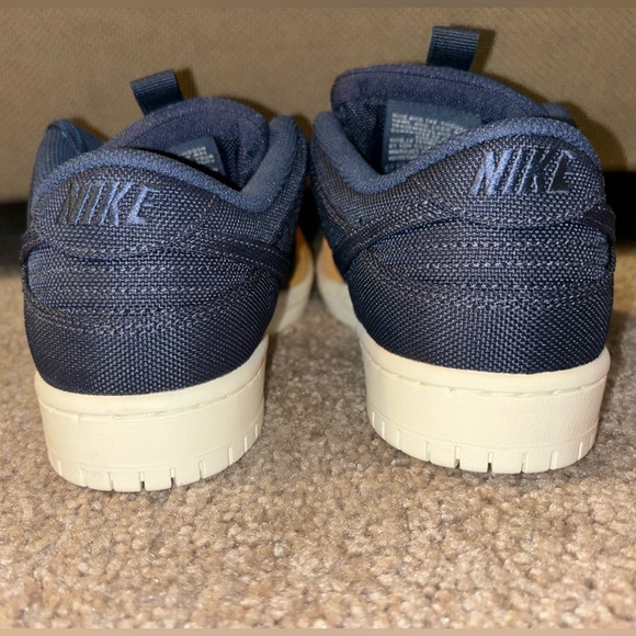 Nike Sb Dunk- Desert Ochre and Midnight Navy - Picture 3 of 8